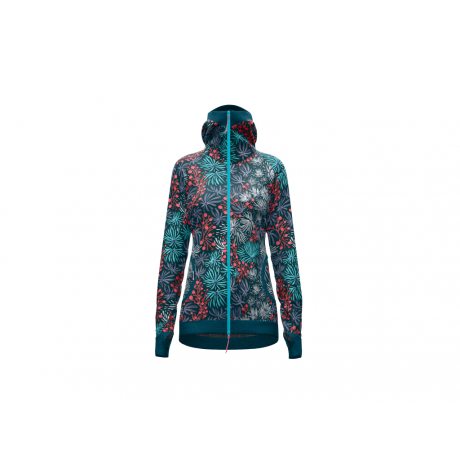 Crazy Idea Pull Aria Woman winter garden
